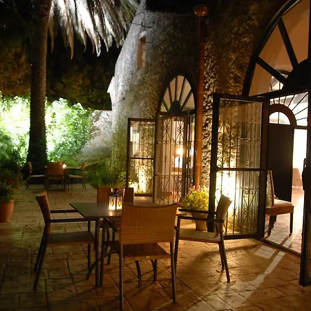 Hotel La Fauvelle Thuir