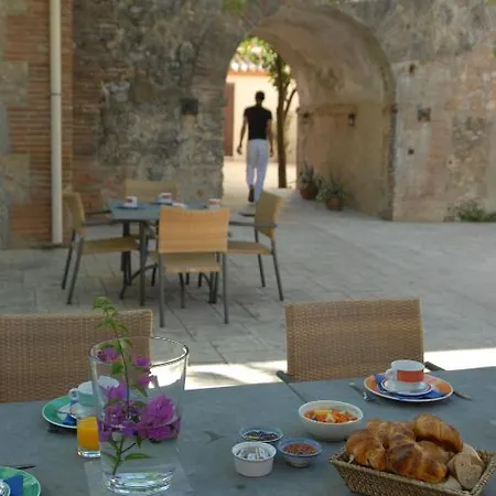 La Fauvelle Hotel